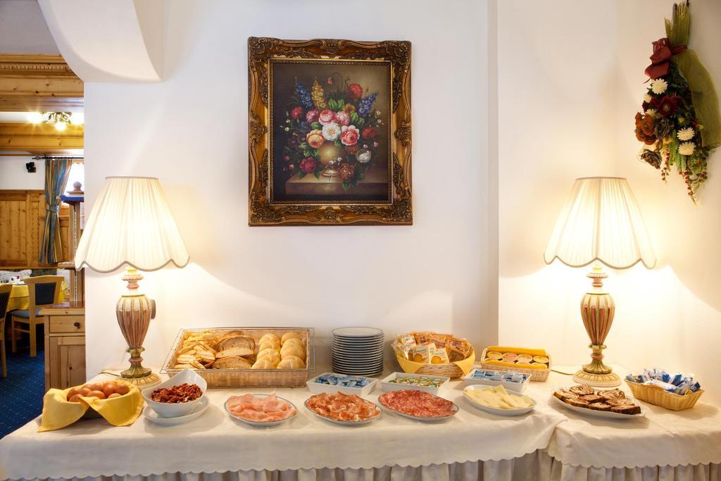 Hotel Garni Laura Arabba Extérieur photo