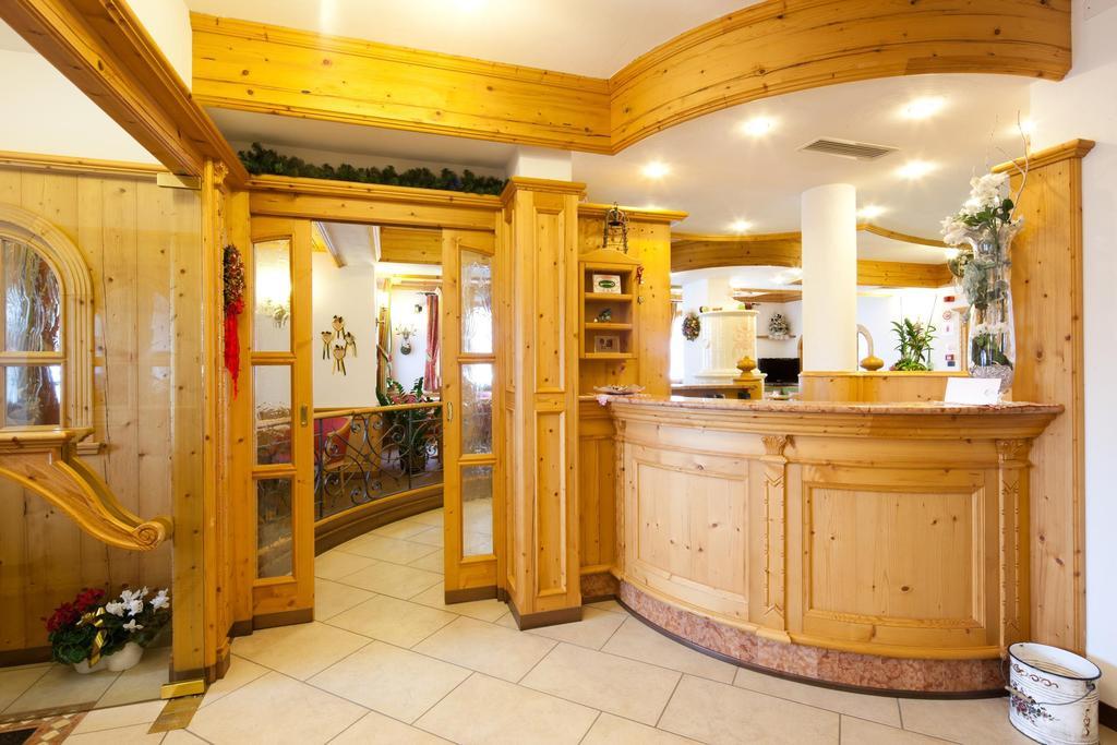 Hotel Garni Laura Arabba Extérieur photo