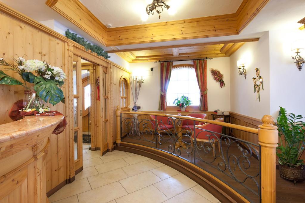 Hotel Garni Laura Arabba Extérieur photo
