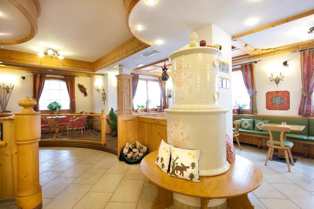 Hotel Garni Laura Arabba Extérieur photo